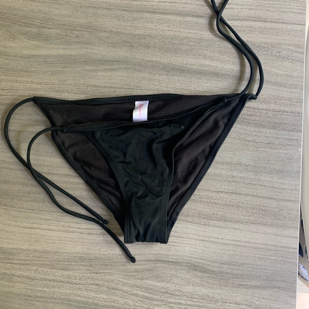 Never worn tie bikini bottom size s